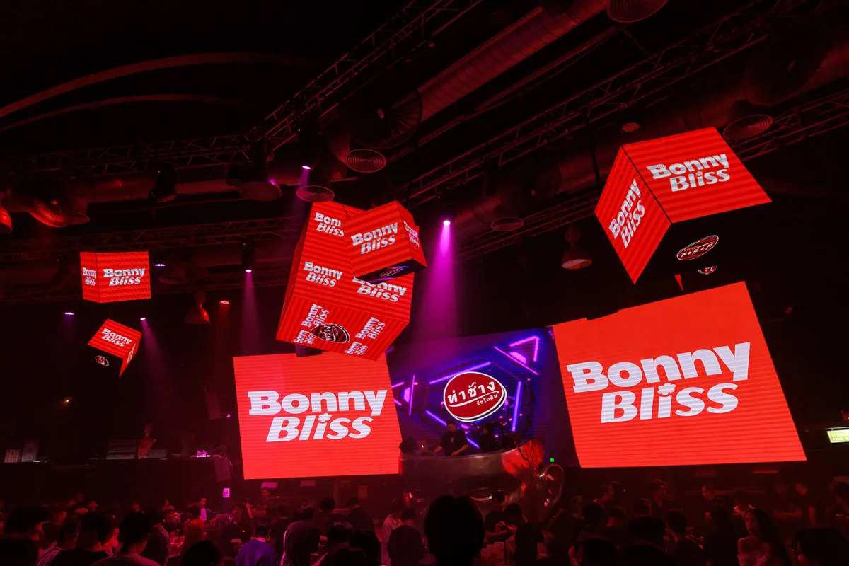 BONNY BLISS 6